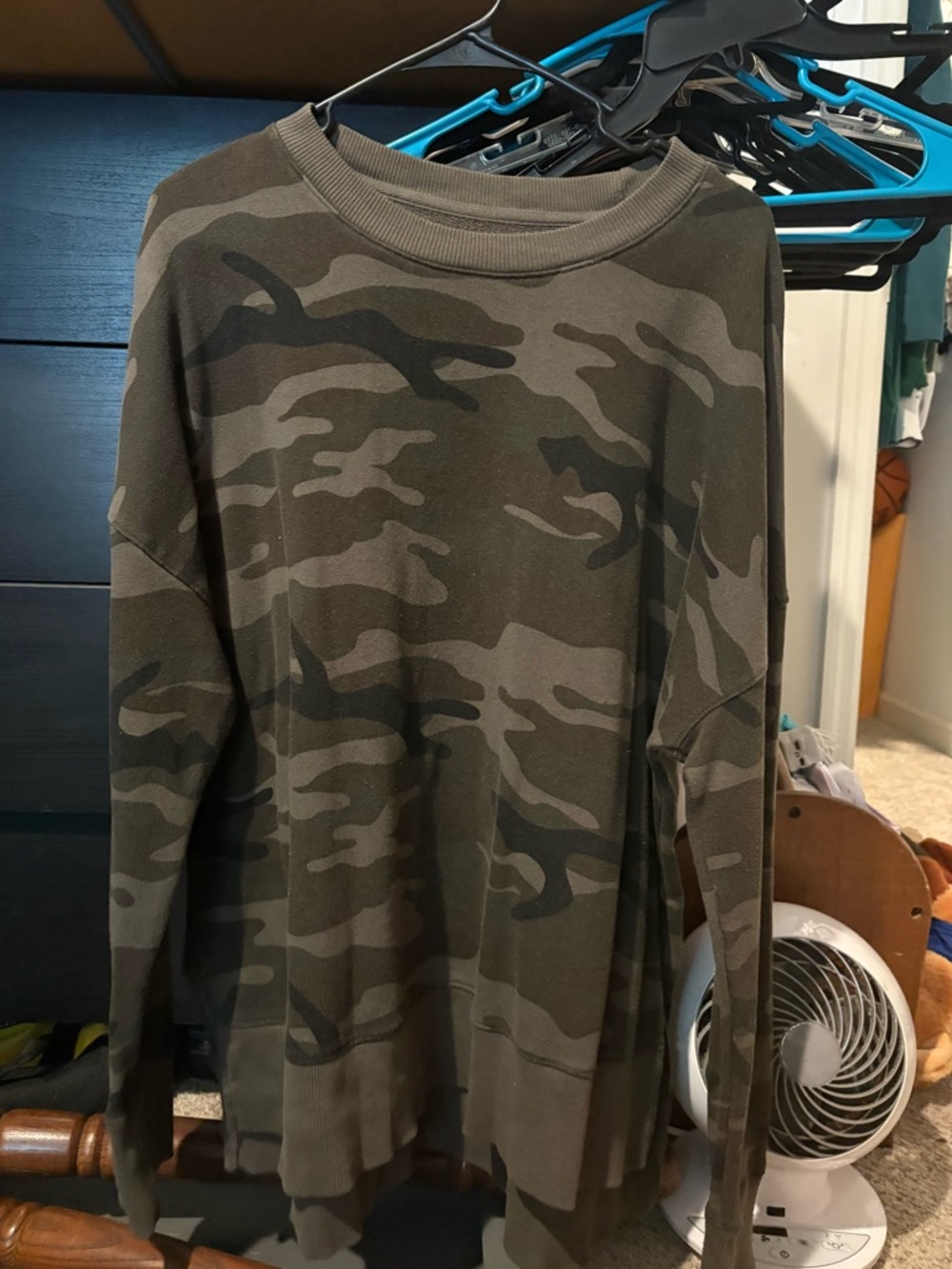 Time and Tru Olive Green Crewneck Sweatshirt